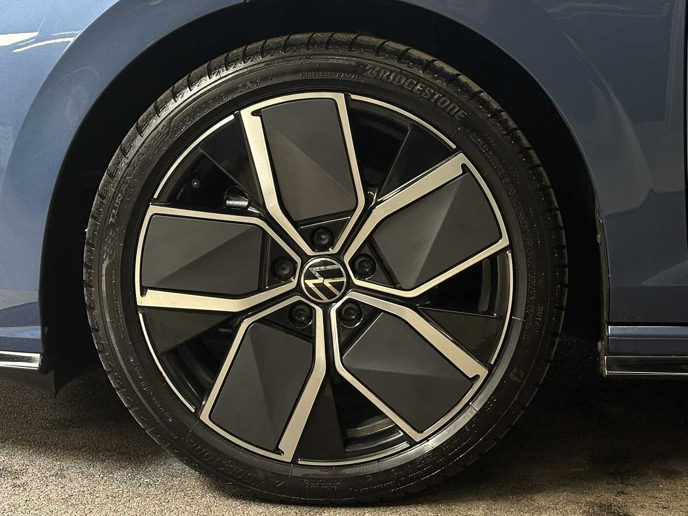 Volkswagen Golf Diesel Estate 2.0 TDI 150 R-Line 5dr DSG